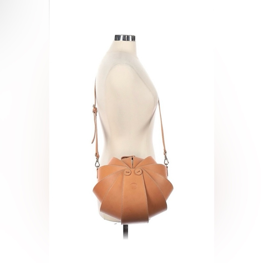 Most Wanted USA brand Kilikili Crossbody Beetle Bag